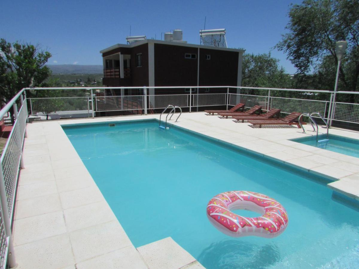 Apartment La *